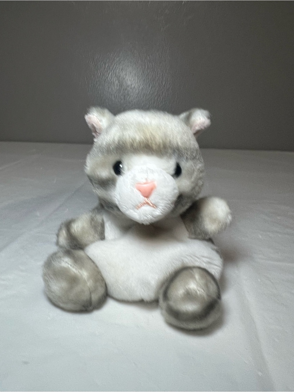 Aurora: Palm Pals - Silver Kitty Cat’ Beanie Plush